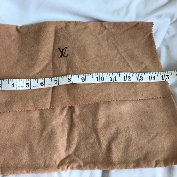 Louis Vuitton dust bag 11x15 - Picture 3 of 4